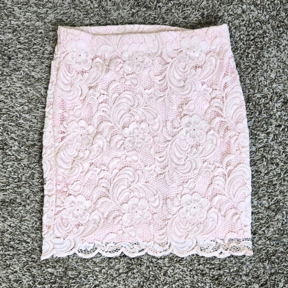 *3/$20 Ambiance 17" Pink Lace Overlay Stretch Classic Mini Skirt - Picture 1 of 5